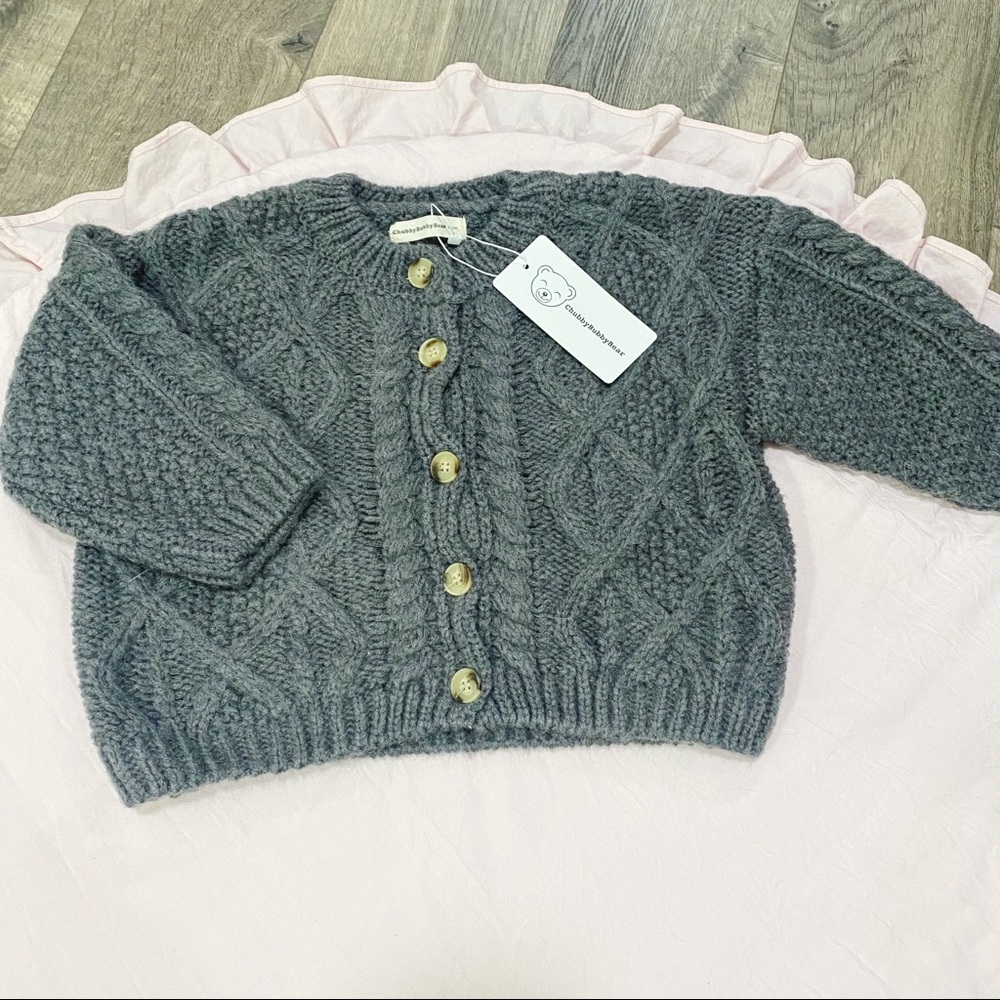 NWT ChubbyBubbyBear oversized knit cardigan